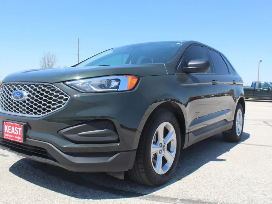 2024 Ford Edge SE photo 1