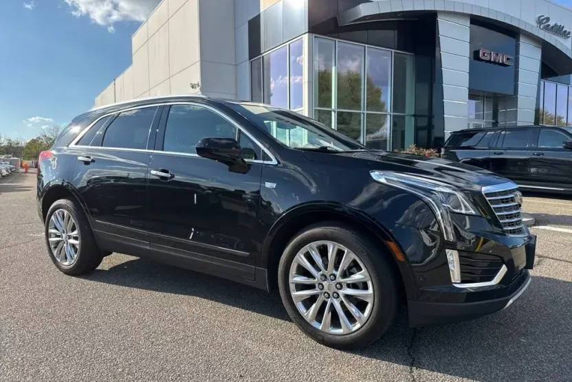 2017 Cadillac XT5 Platinum photo 1