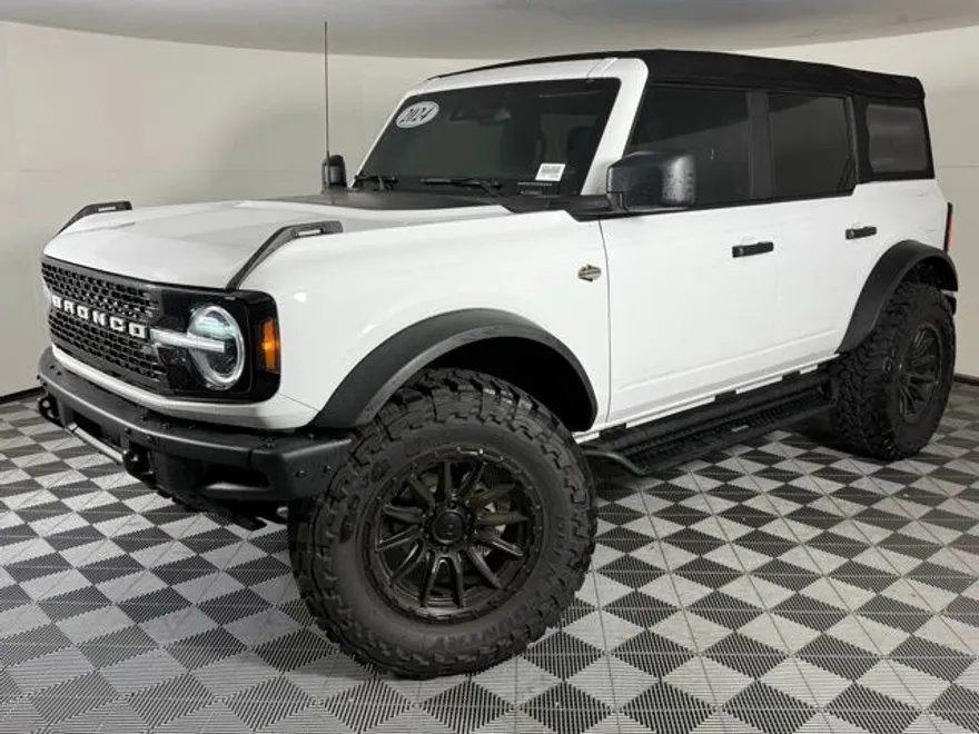 2024 Ford Bronco Wildtrak photo 1