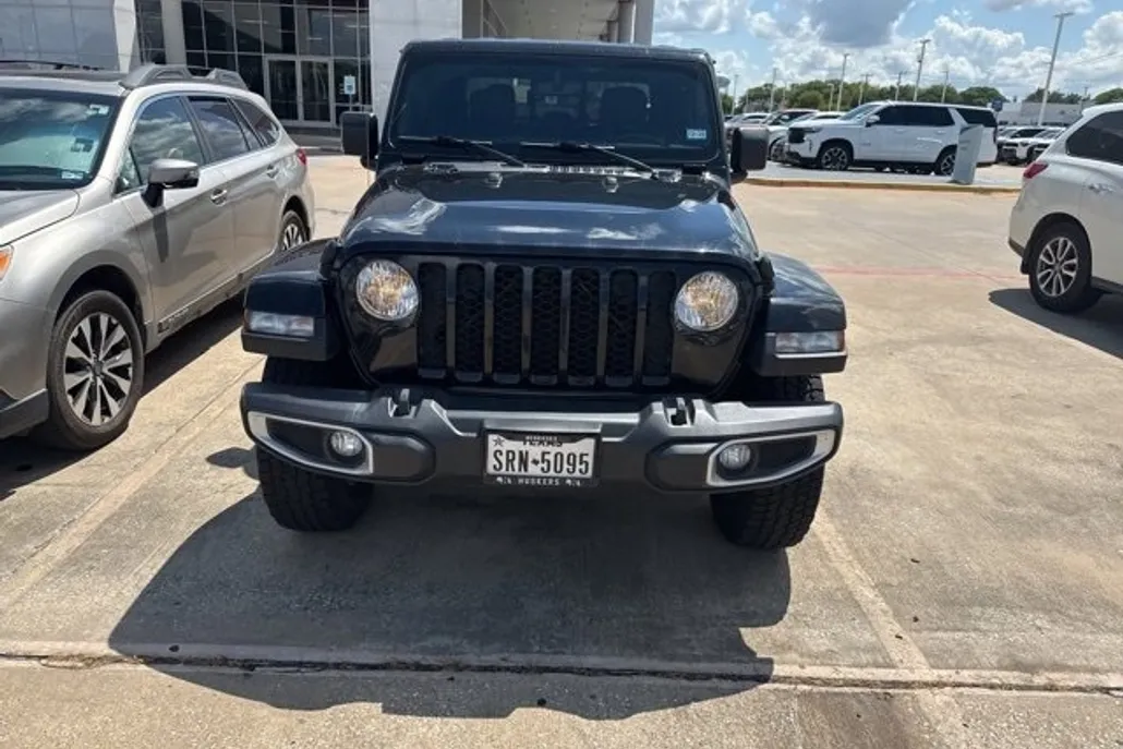 2021 Jeep Gladiator Sport photo 1