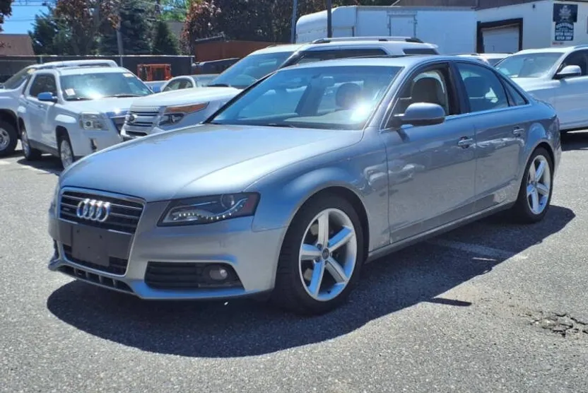 2011 Audi A4 2.0T Quattro Premium Plus photo 1