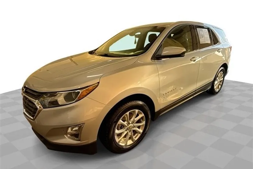 2020 Chevrolet Equinox LT photo 1