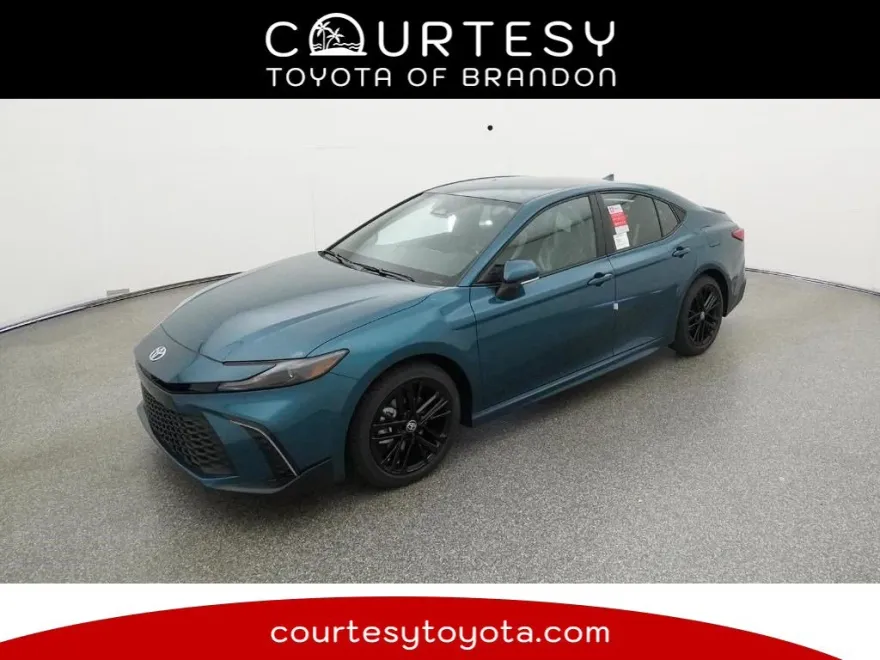 2026 Toyota Camry SE photo 1