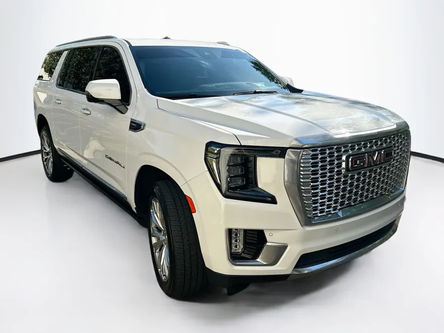 2023 Gmc Yukon XL Denali photo 1