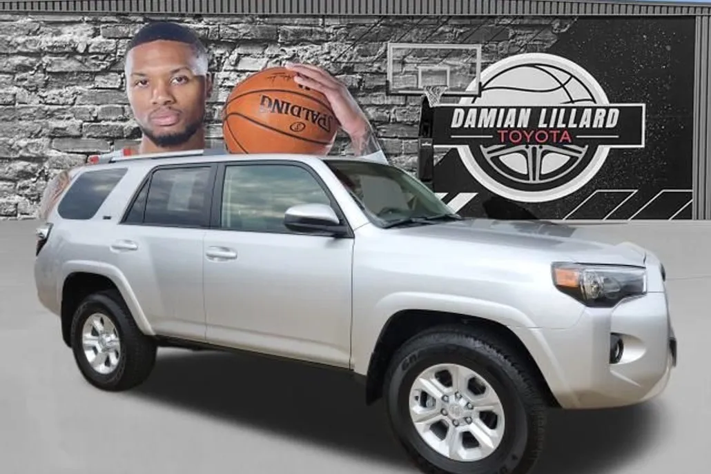 2024 Toyota 4Runner SR5 photo 1