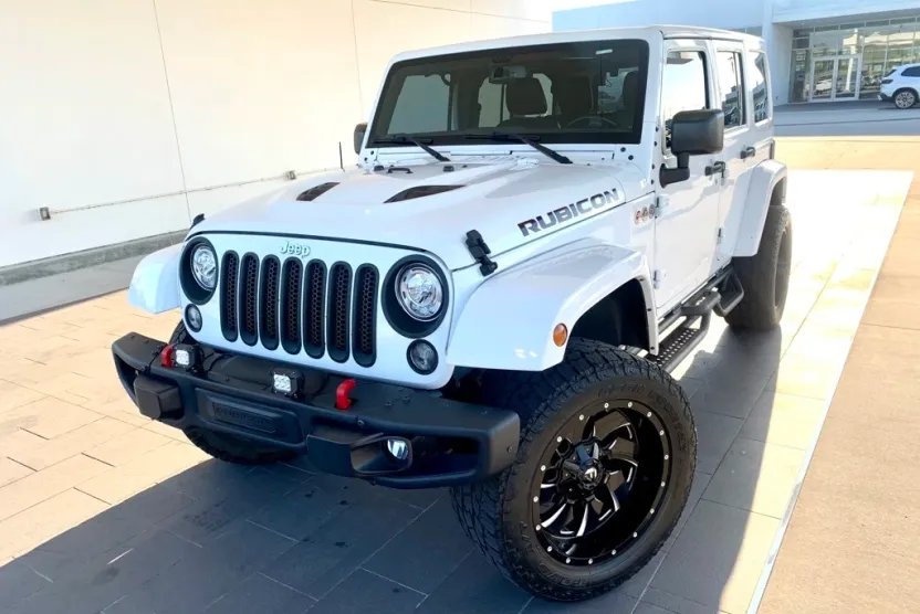 2017 Jeep Wrangler Unlimited Rubicon photo 1