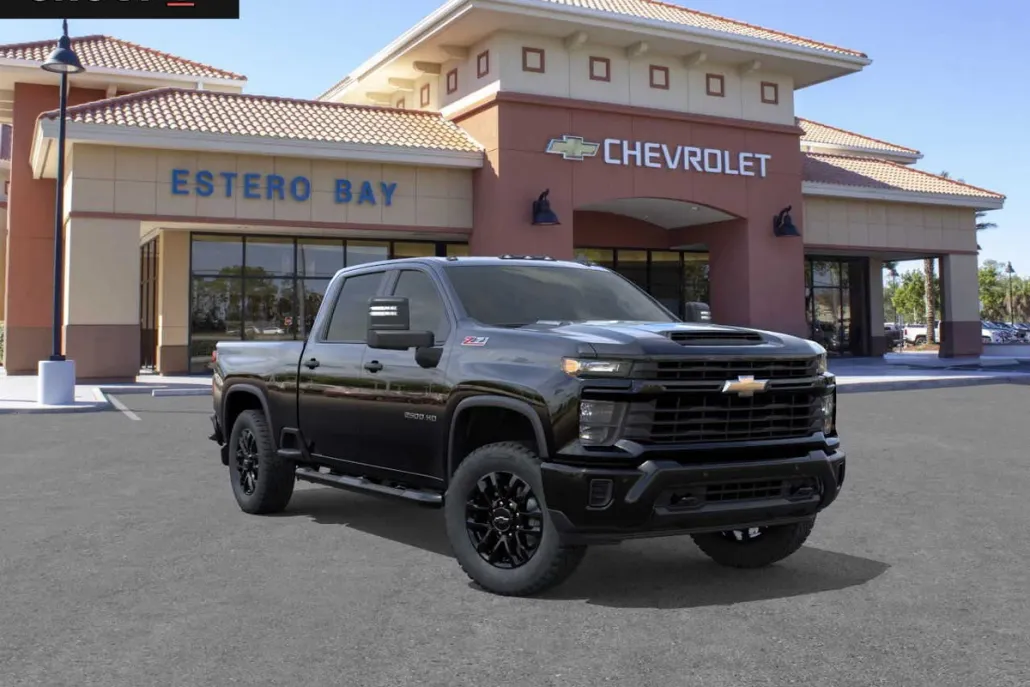 2025 Chevrolet Silverado Custom photo 1