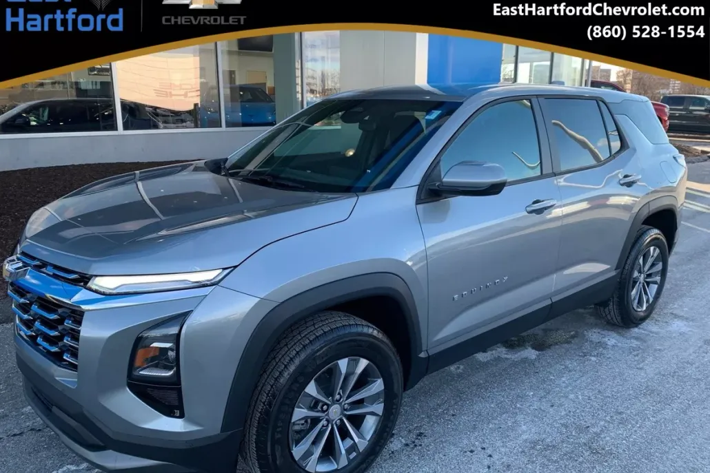 2026 Chevrolet Equinox LT photo 1