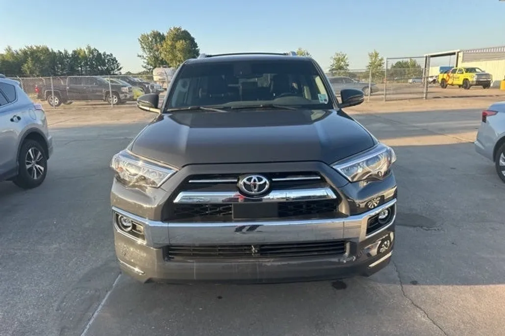 2024 Toyota 4Runner Limited photo 1