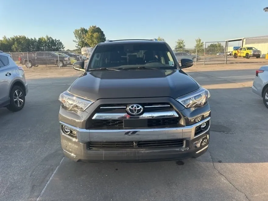 2024 Toyota 4Runner Limited photo 1