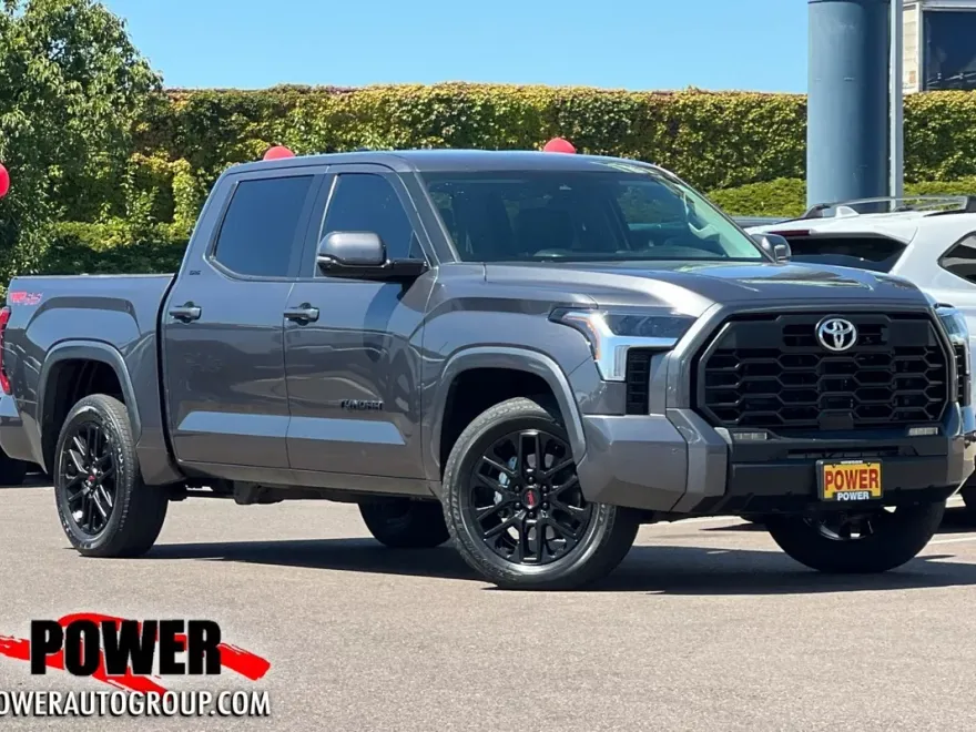 2022 Toyota Tundra SR5 photo 1