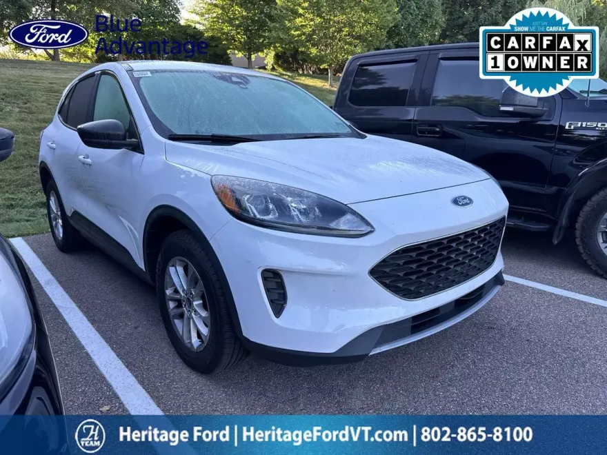 2022 Ford Escape SE Sport photo 1