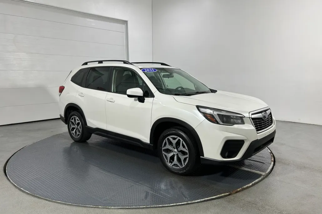 2021 Subaru Forester Premium photo 1