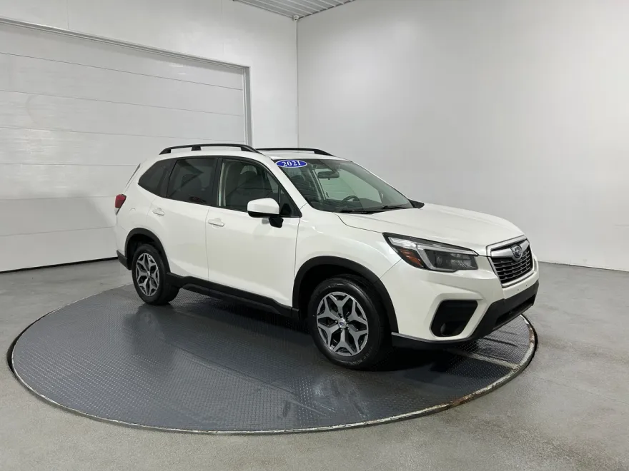 2021 Subaru Forester Premium photo 1