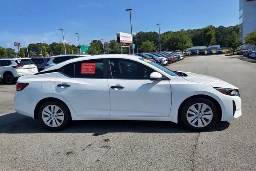 2025 Nissan Sentra S photo 1