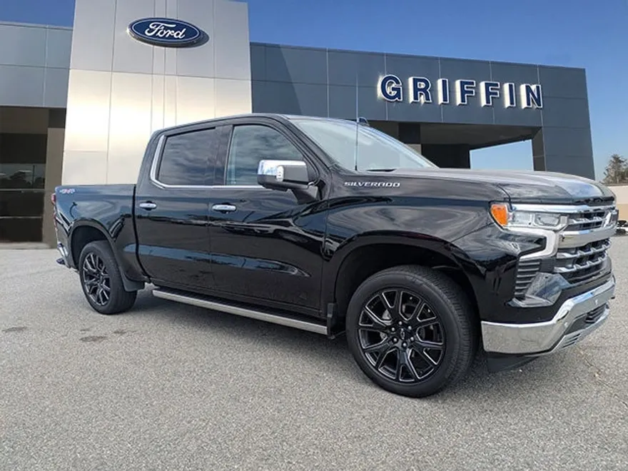 2024 Chevrolet Silverado 1500 LTZ photo 1