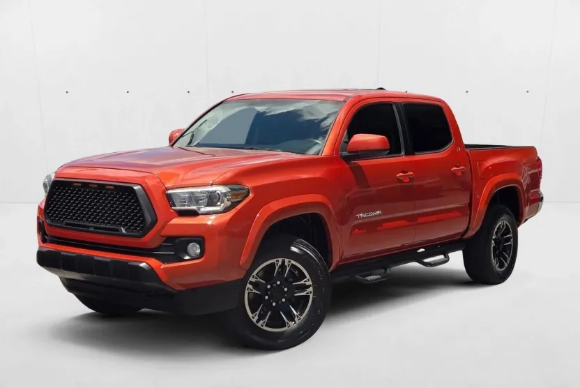 2017 Toyota Tacoma SR5 Double Cab V6 photo 1