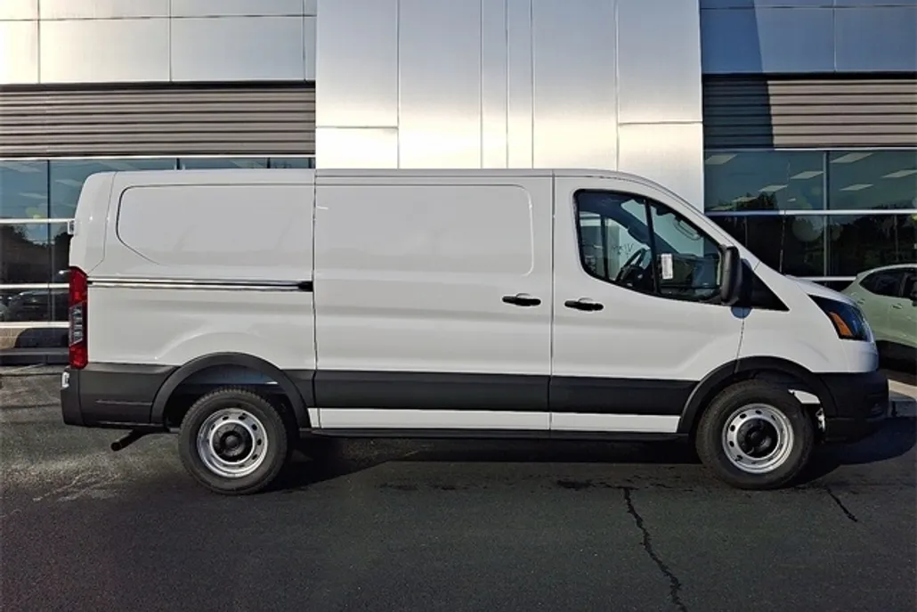 2025 Ford Transit photo 1