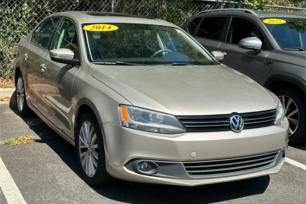 2014 Volkswagen Jetta 1.8T SEL photo 1