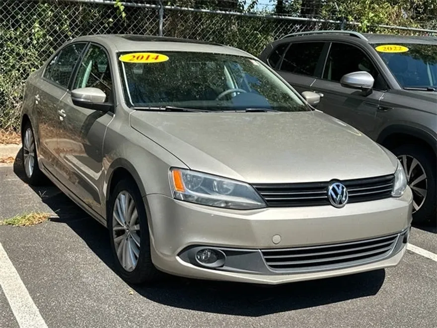 2014 Volkswagen Jetta 1.8T SEL photo 1