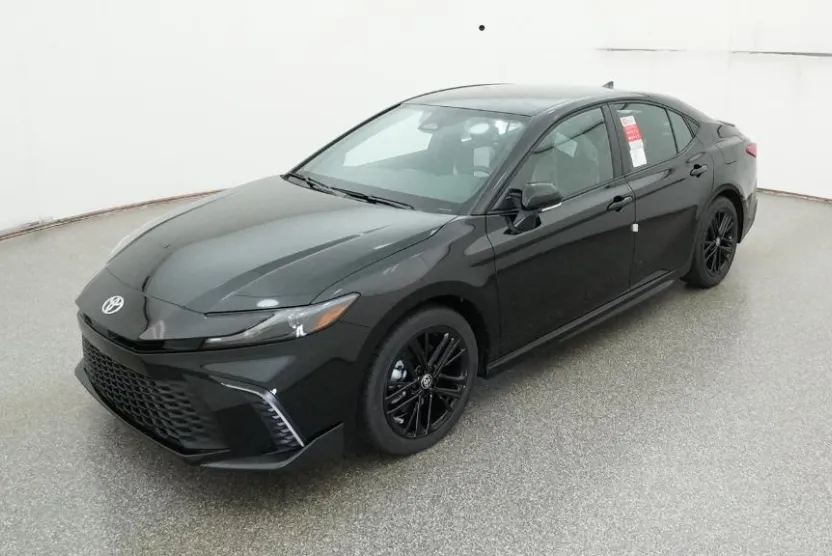 2026 Toyota Camry SE photo 1