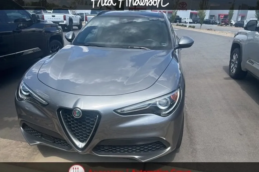 2021 Alfa Romeo Stelvio Ti Sport photo 1