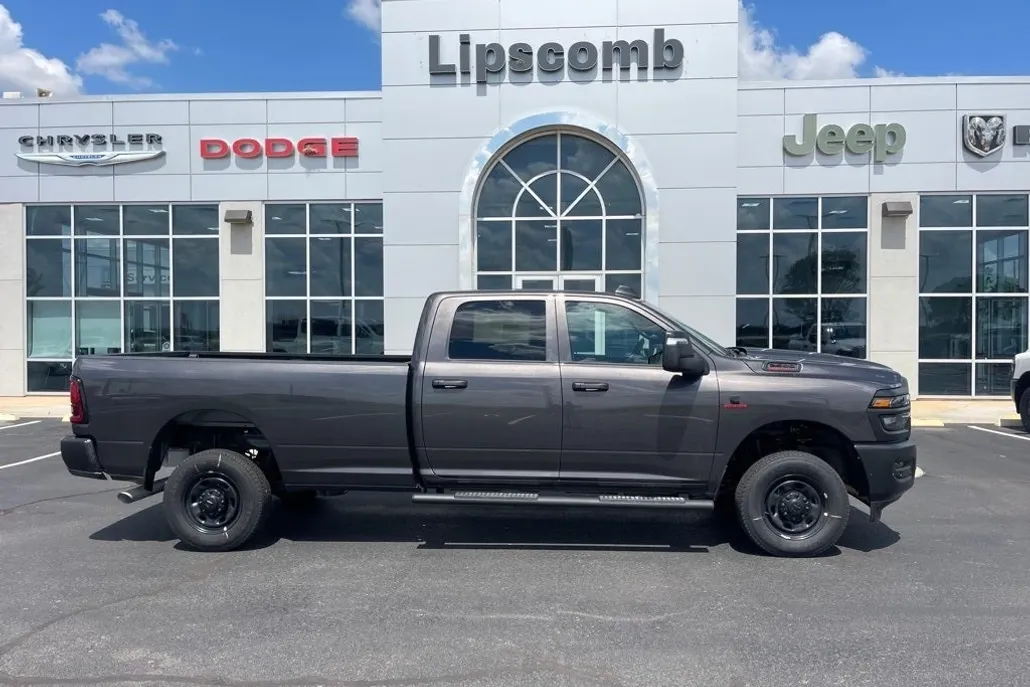 2025 Ram 2500 Tradesman photo 1