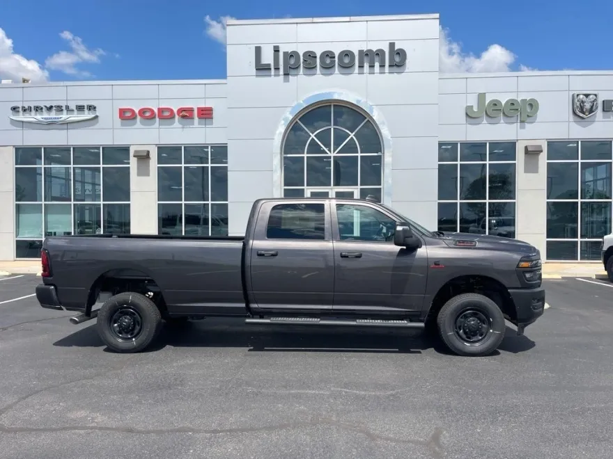 2025 Ram 2500 Tradesman photo 1