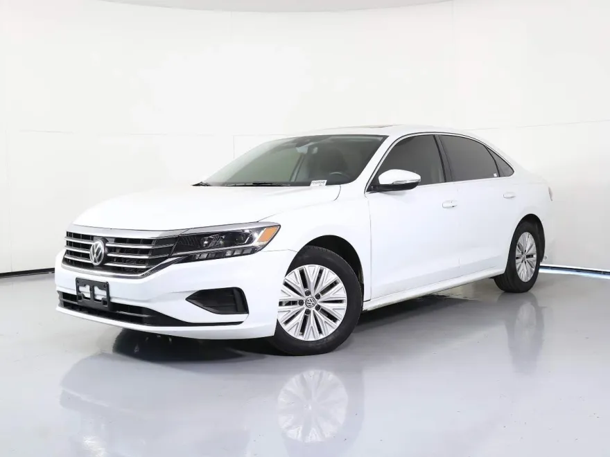 2022 Volkswagen Passat SE photo 1