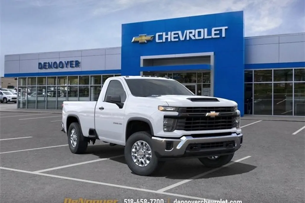 2025 Chevrolet Silverado 3500HD photo 1