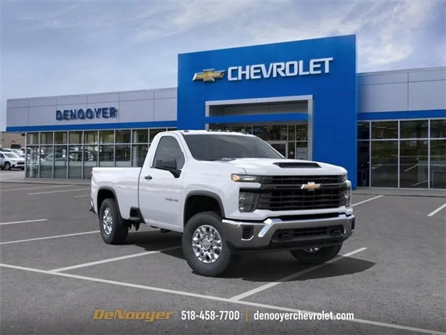2025 Chevrolet Silverado 3500HD photo 1