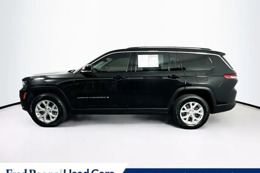 2023 Jeep Grand Cherokee Limited photo 1