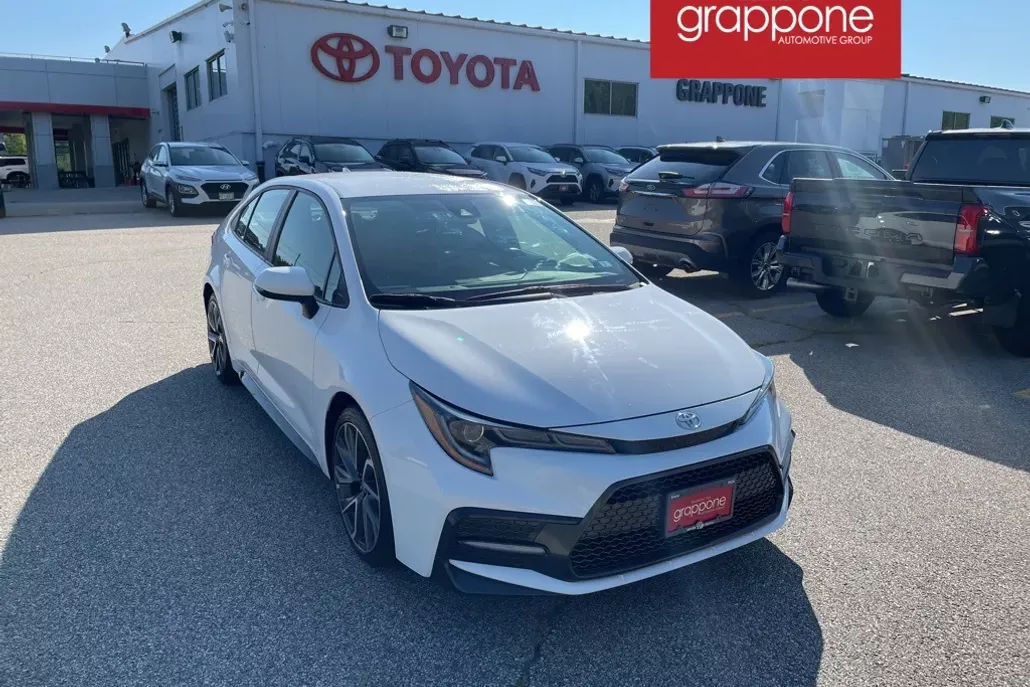 2021 Toyota Corolla SE photo 1