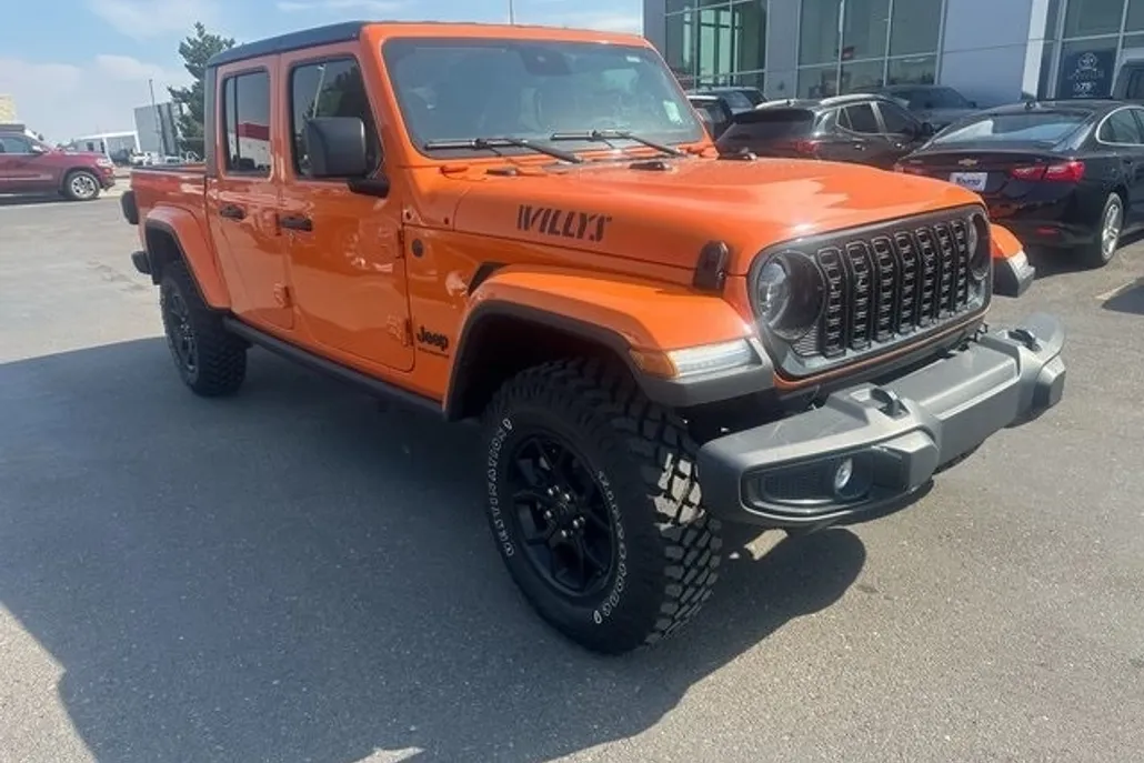 2025 Jeep Gladiator Willys photo 1