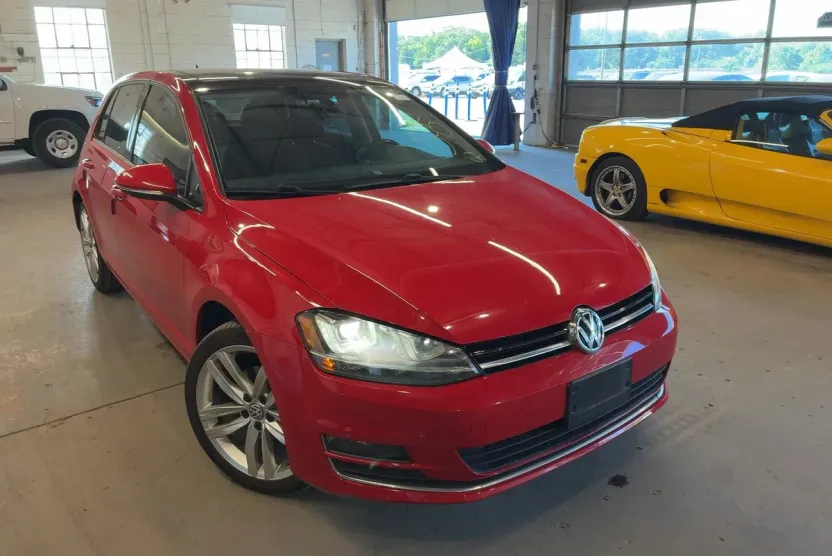 2015 Volkswagen Golf TDI SEL photo 1
