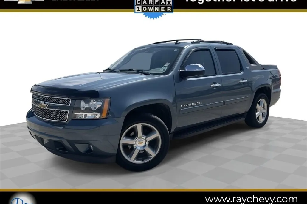 2008 Chevrolet Avalanche LTZ photo 1