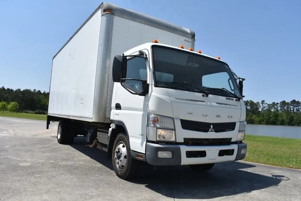 2012 Mitsubishi Fuso FEC72S photo 1