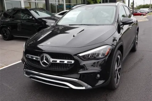 2025 Mercedes Benz GLA 250 photo 2