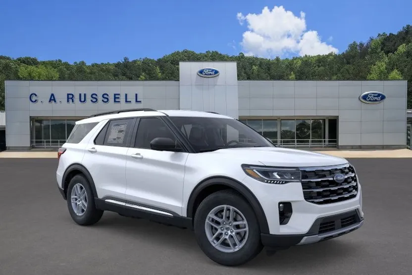 2025 Ford Explorer photo 1