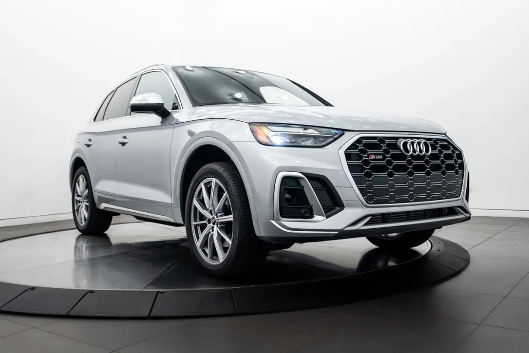 2024 Audi SQ5 Premium photo 1