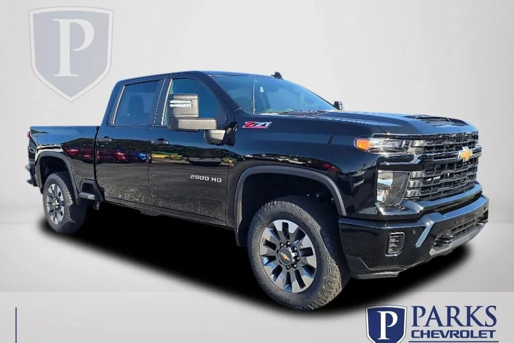 2025 Chevrolet Silverado 2500HD Custom photo 1