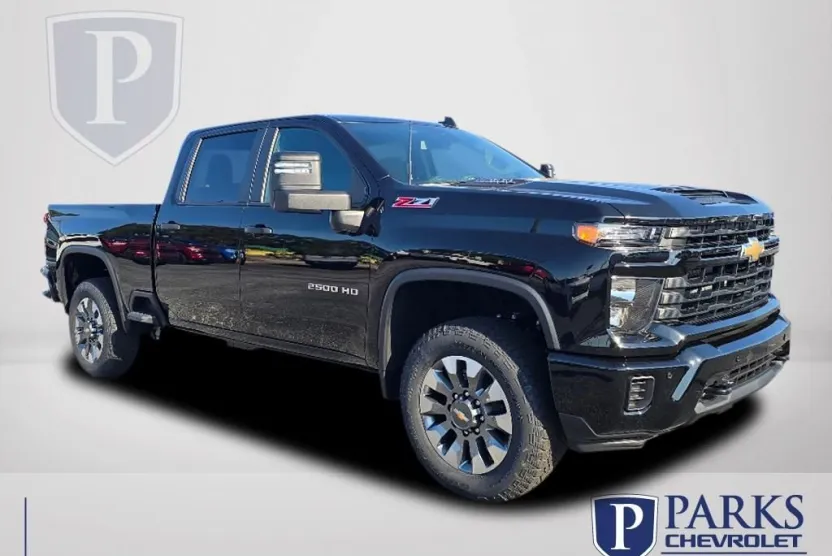 2025 Chevrolet Silverado 2500HD Custom photo 1