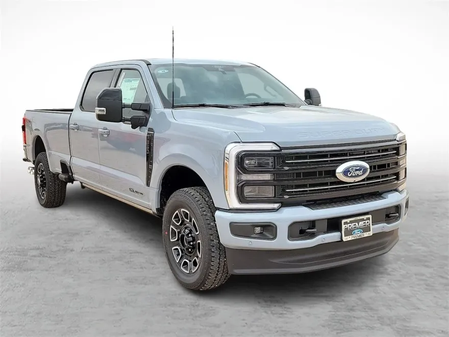 2025 Ford F-350 photo 1