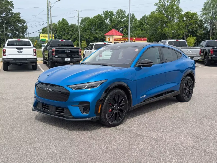 2025 Ford Mustang Mach-E Premium photo 1