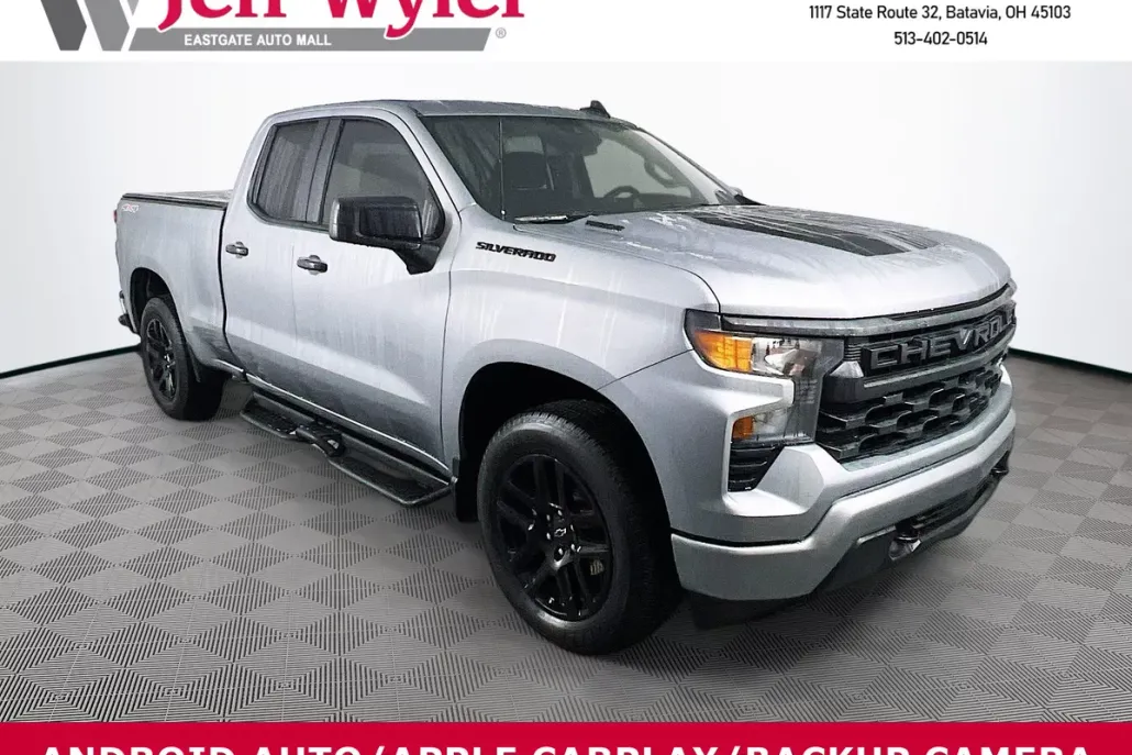 2024 Chevrolet Silverado 1500 Custom photo 1