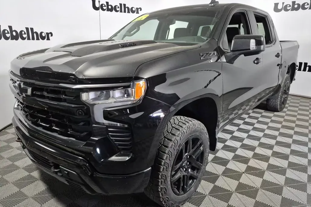 2023 Chevrolet Silverado 1500 LT Trail Boss photo 1