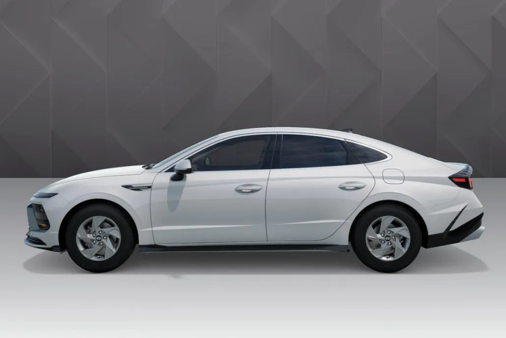 2025 Hyundai Sonata SE photo 1