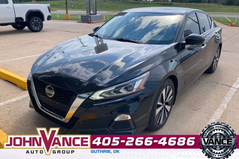 2022 Nissan Altima 2.5 SV photo 1