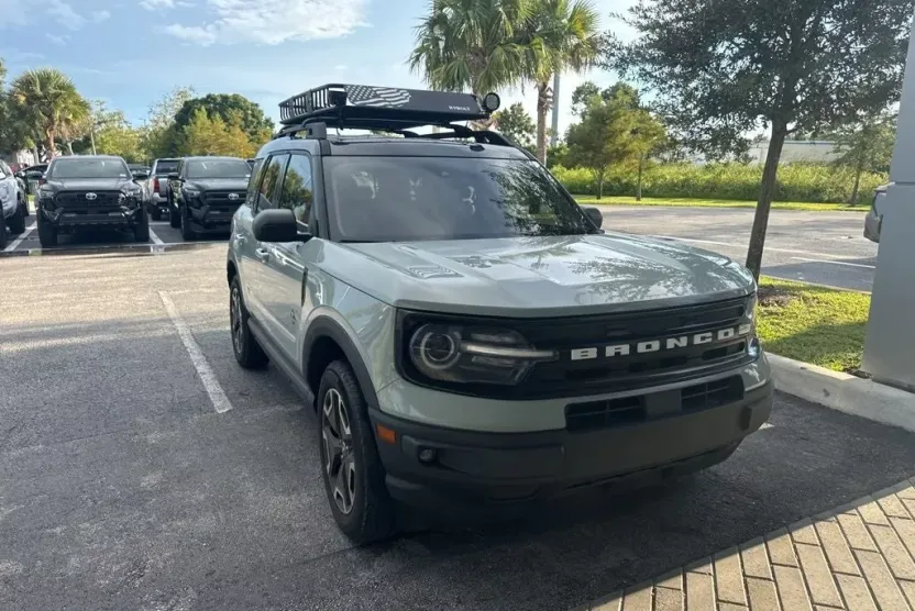 2022 Ford Bronco Sport Outer Banks photo 1
