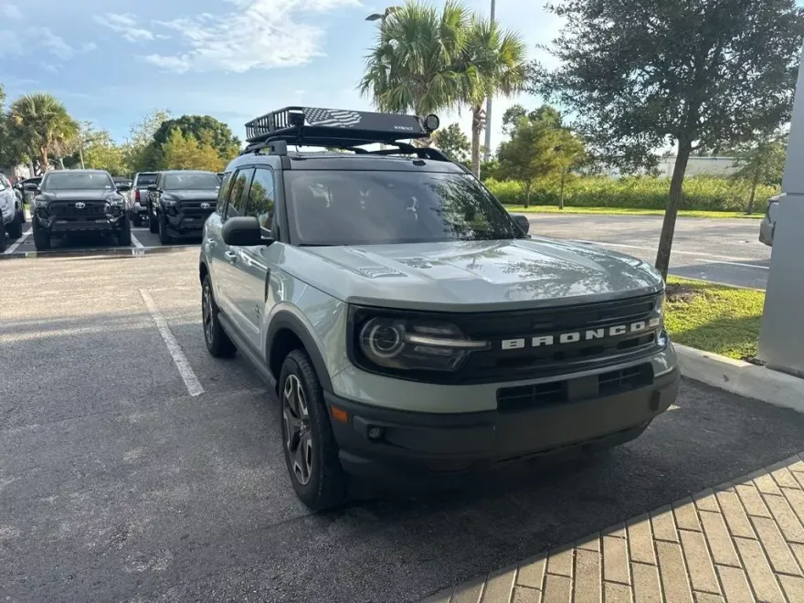 2022 Ford Bronco Sport Outer Banks photo 1